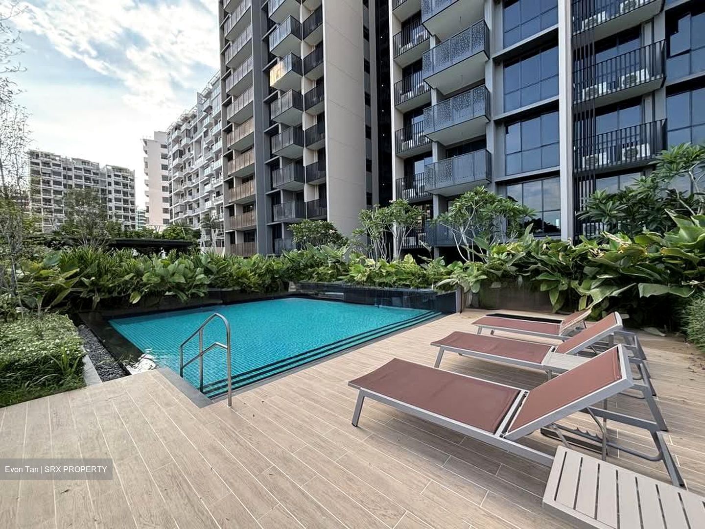 Tanah Merah Kechil Link (D16), Condominium #556527131